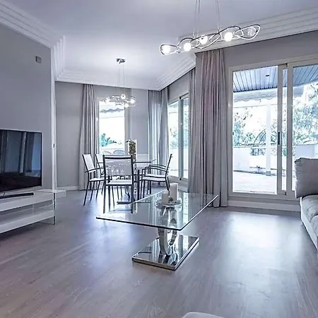 Molo Aloha Near Banus Hotel 4*