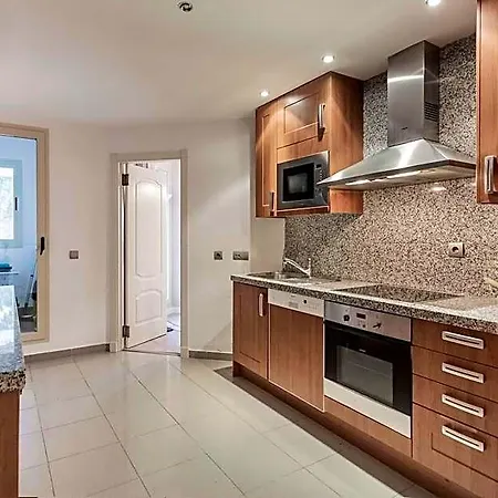 Hotel Molo Aloha Near Banus