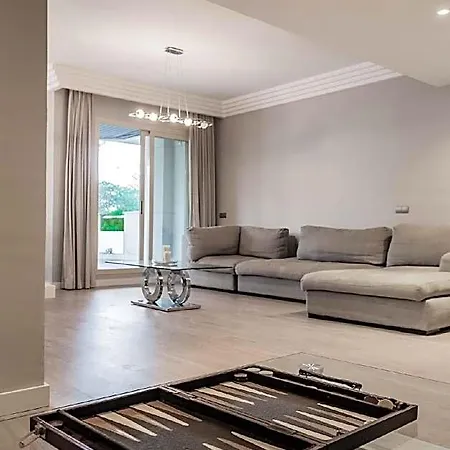 Hotel Molo Aloha Near Banus Marbella
